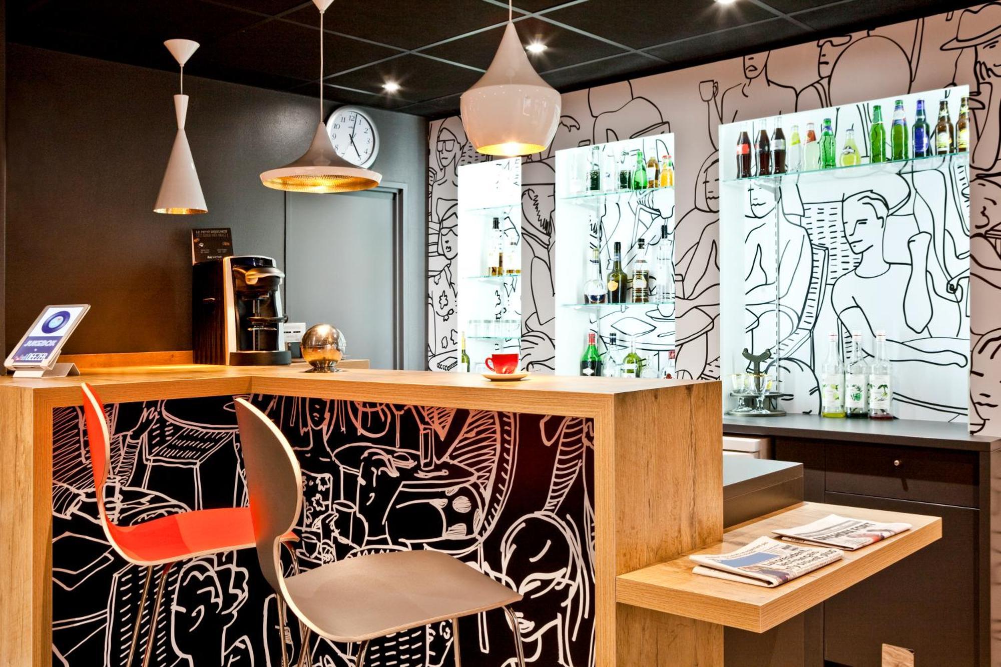 Ibis Maine Montparnasse Hotell Paris Exteriör bild