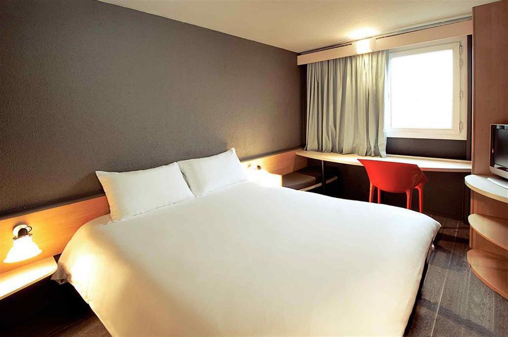 Ibis Maine Montparnasse Hotell Paris Rum bild
